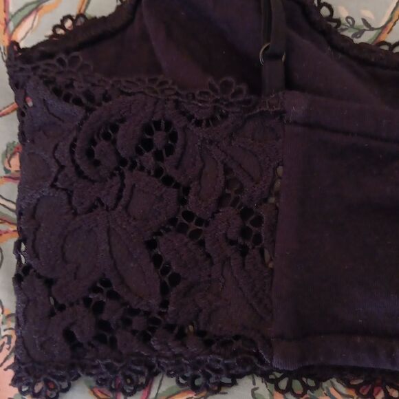 Club Monaco Black Sleeveless Top with Lace Bra for Underneath - Picture 9 of 13